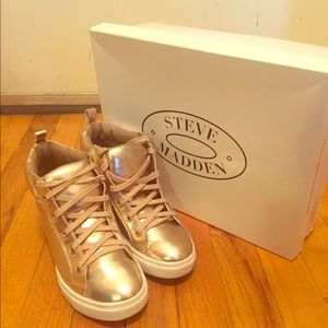 Steve Madden sneakers